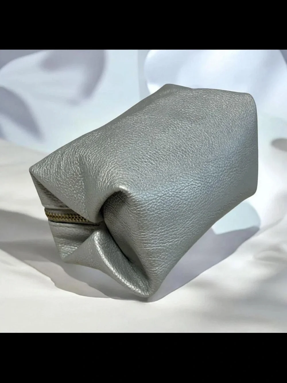 Mulberry Silver Leather Cosmetic Pouch with Gold Hardware